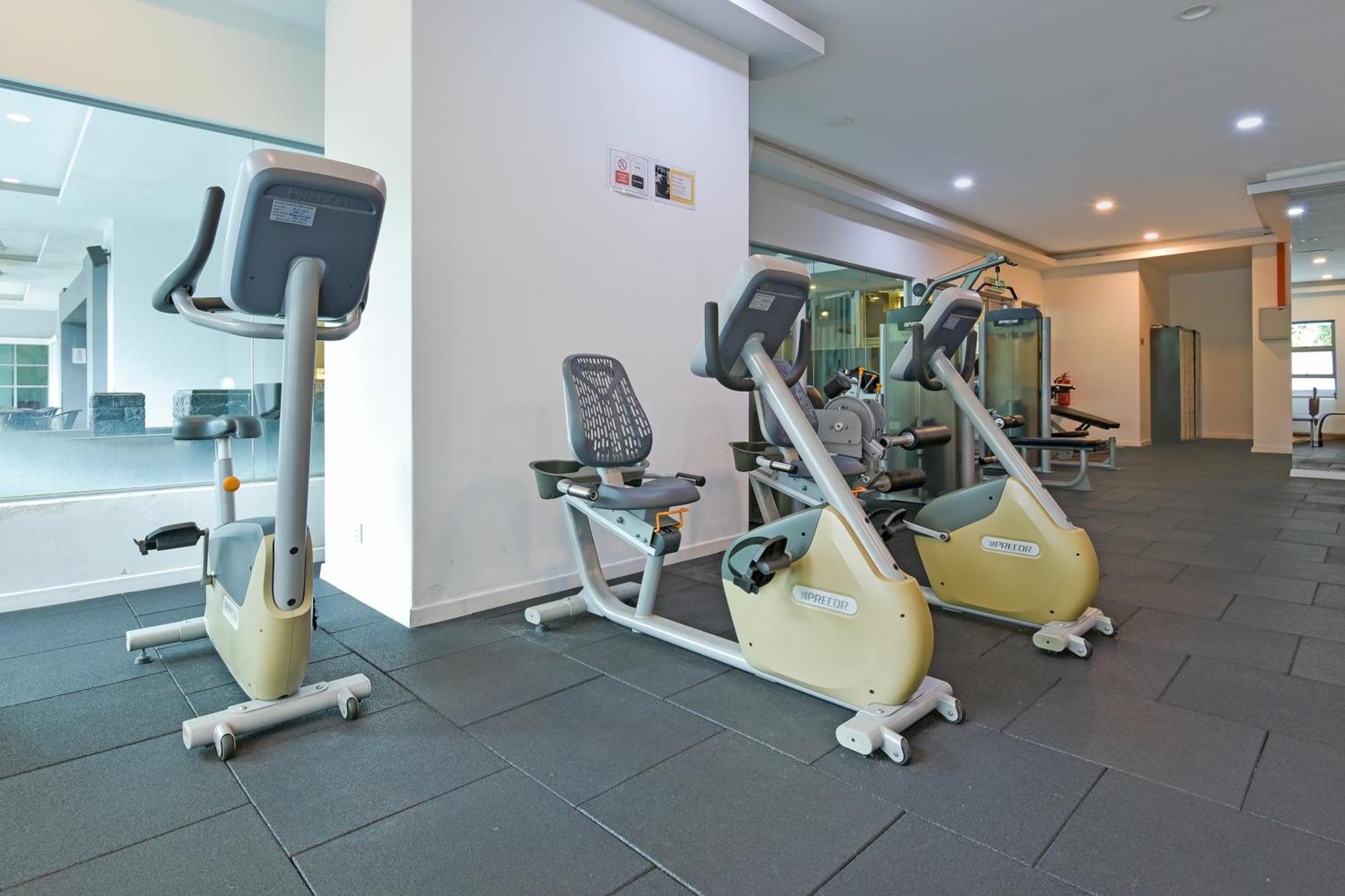 Sunday Hotel Near Petronas Twin Tower Formerly Suasana Suites Kuala Lumpur Exterior foto